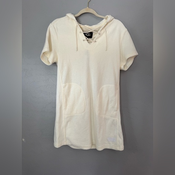 UGG Women's Cream Hooded Dress Yasmine Size Small NWT - Picture 1 of 15